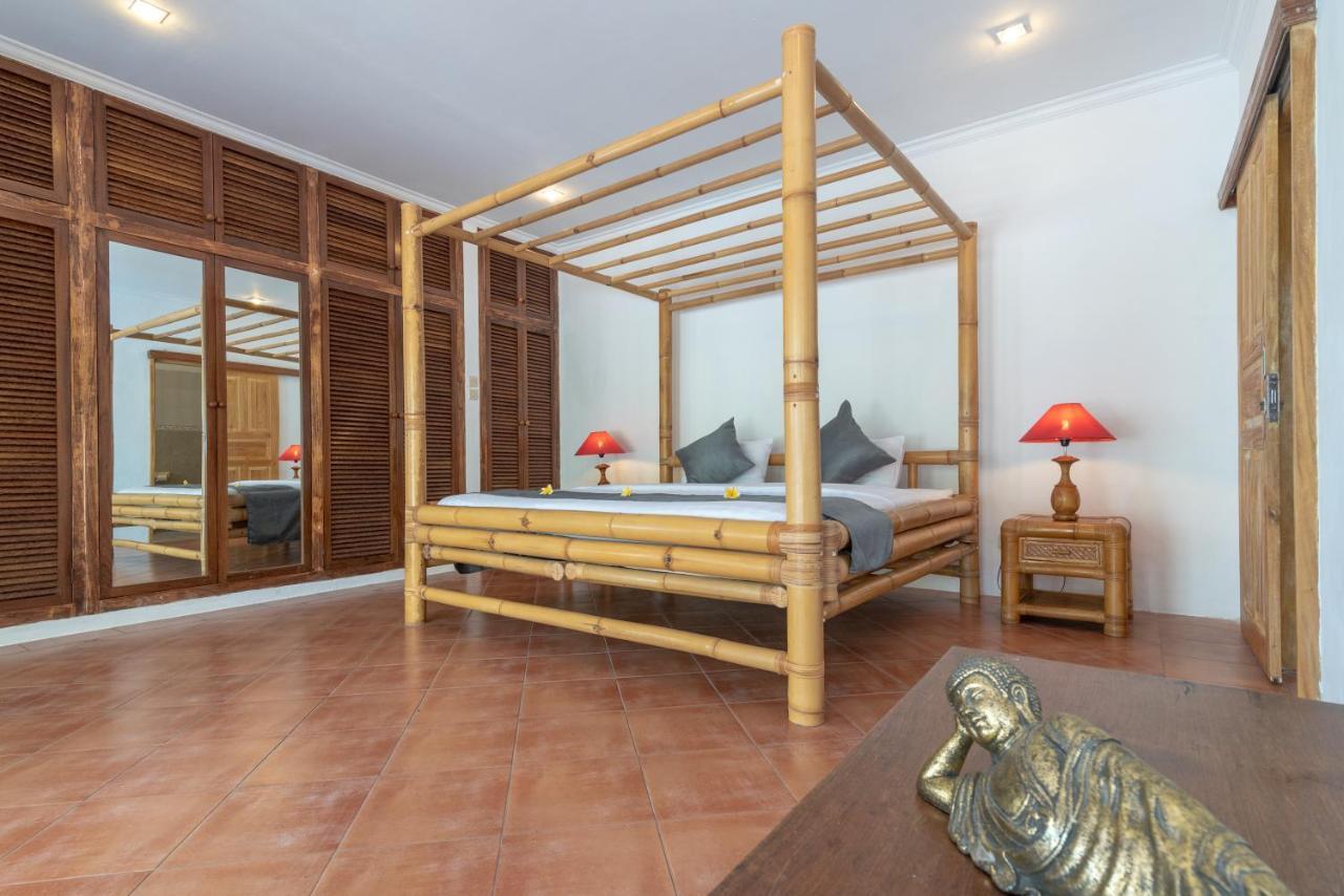 Villa Dinding Batu Singaraja  Bagian luar foto