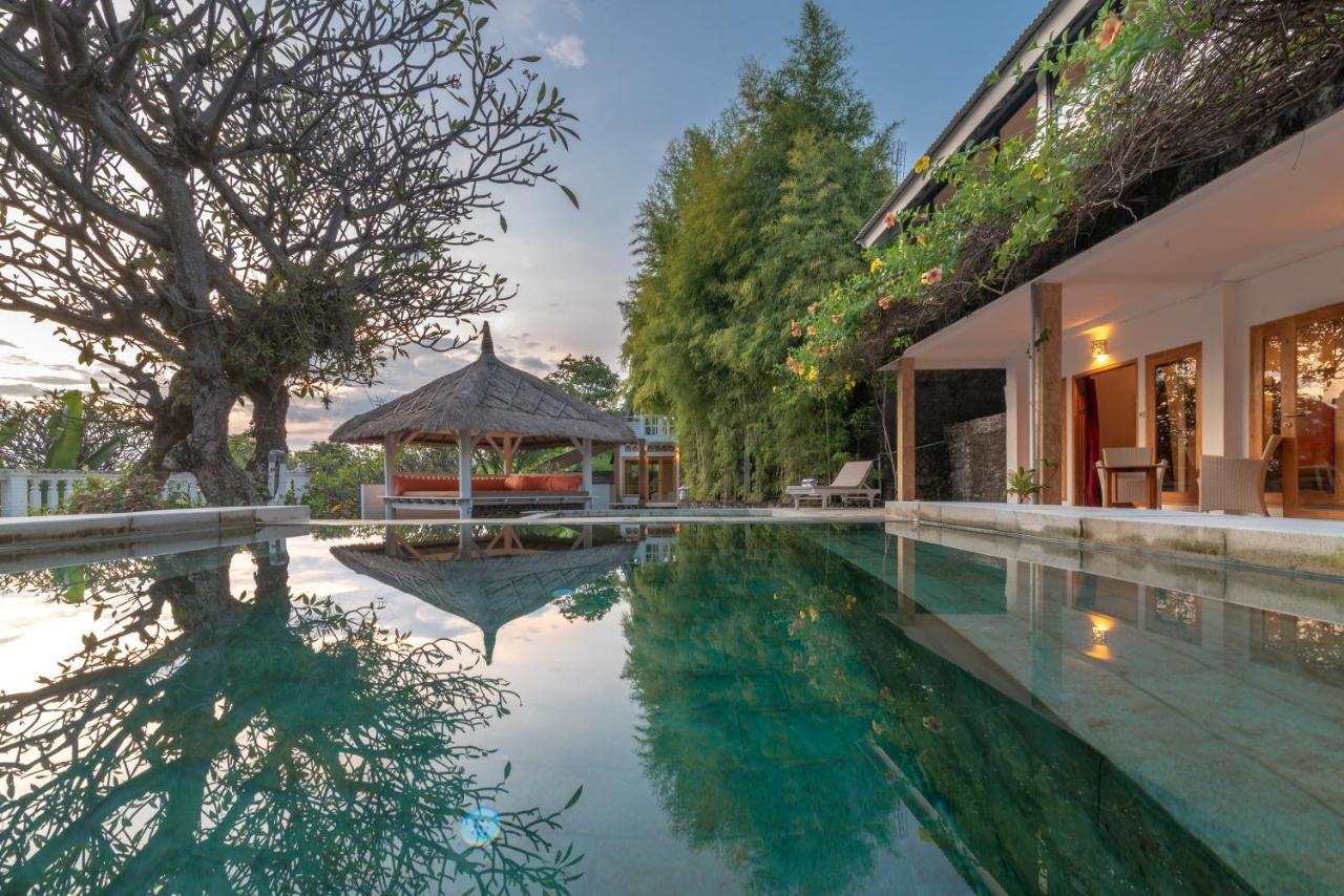 Villa Dinding Batu Singaraja  Bagian luar foto